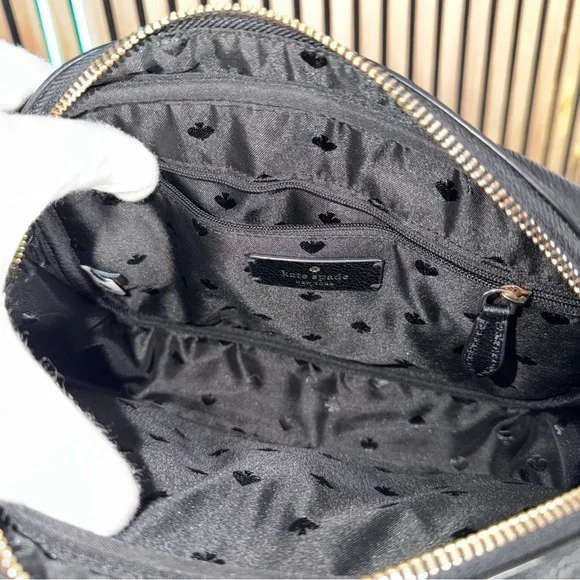 kate spade NY ♠️ Rosie Black Pebbled Leather Camera Bag with Striped Strap - Picture 6 of 10